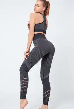 Women's Sporty Two-Piece Set with Gathered Design